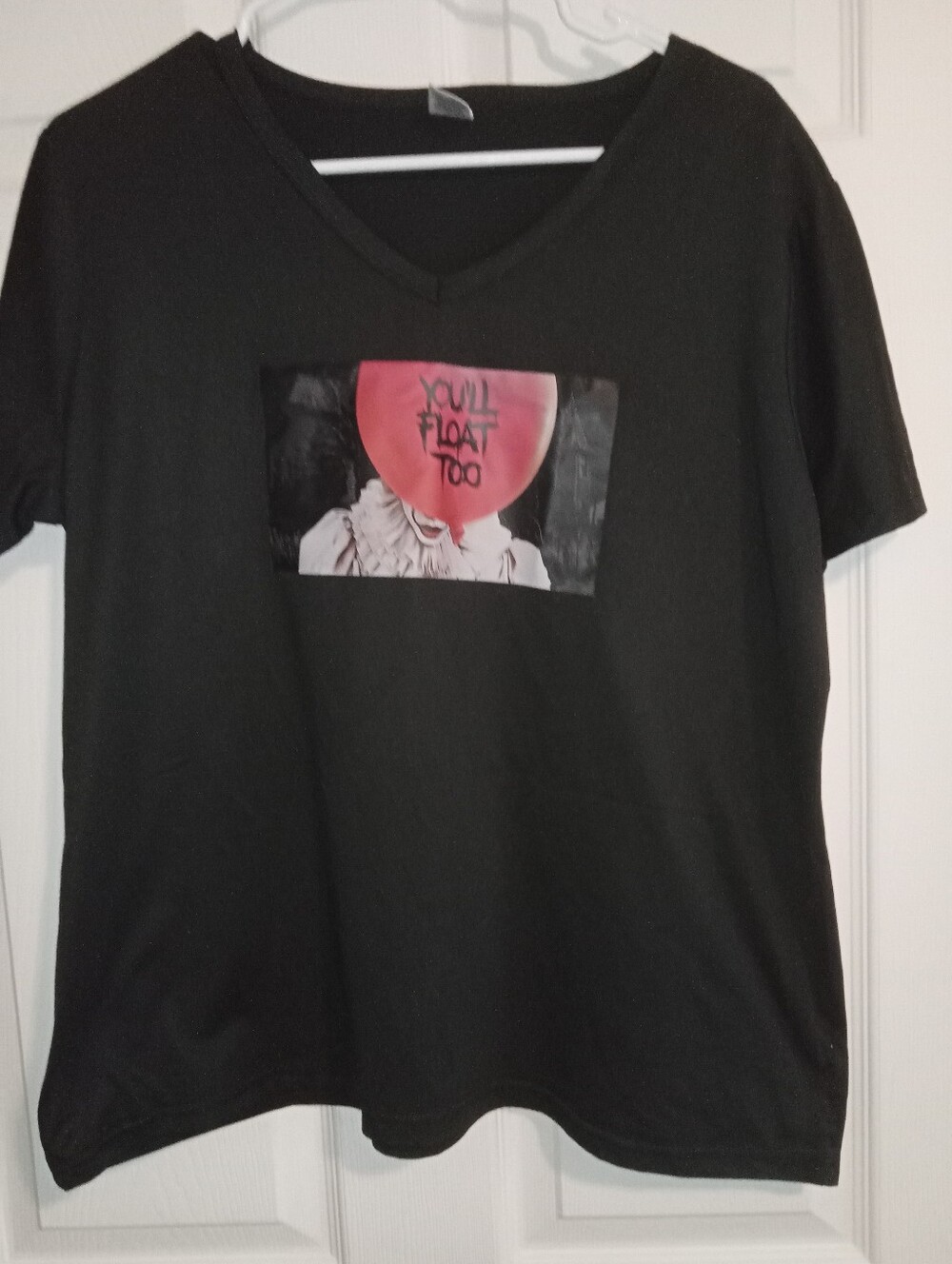 Black Mens V-Neck Graphic "IT' Shirt with Red Balloon Print